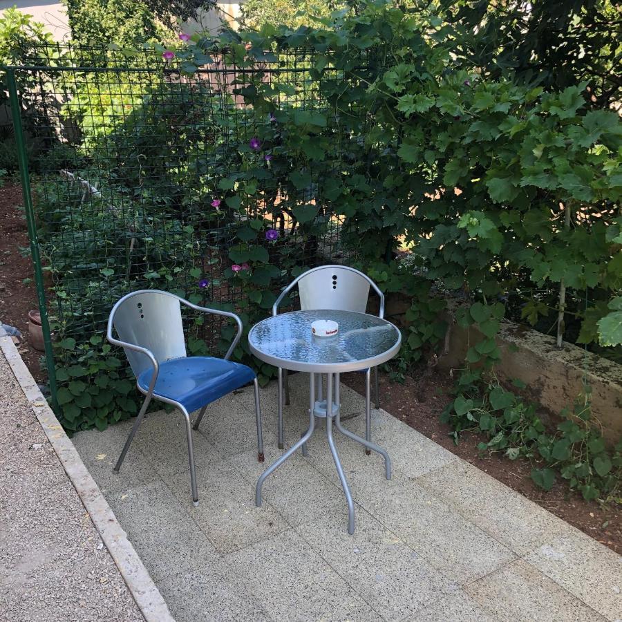 Apartmani Bm Biograd Na Moru Esterno foto