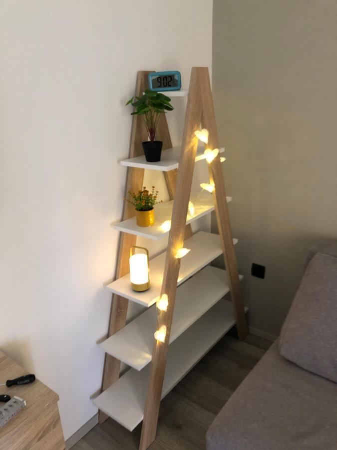 Apartmani Bm Biograd Na Moru Esterno foto
