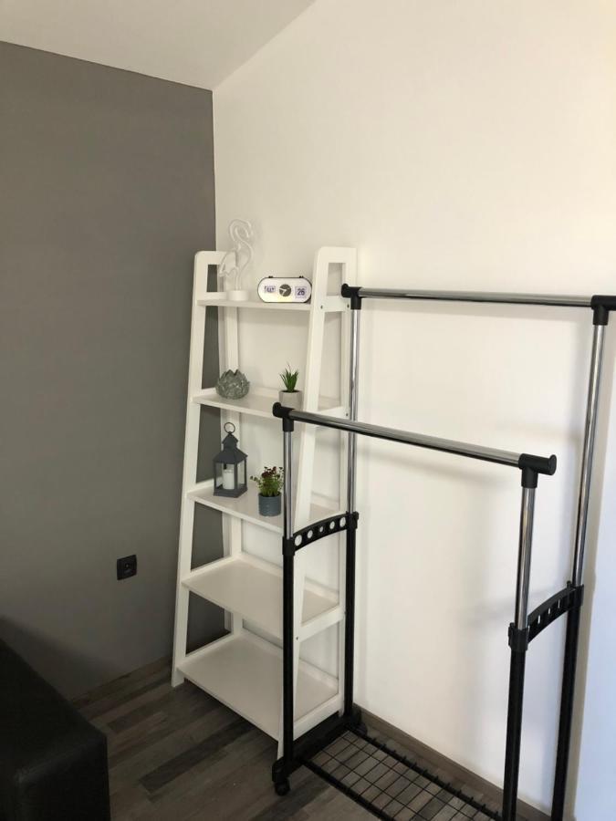 Apartmani Bm Biograd Na Moru Esterno foto