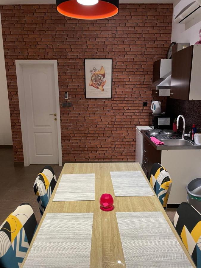 Apartmani Bm Biograd Na Moru Esterno foto